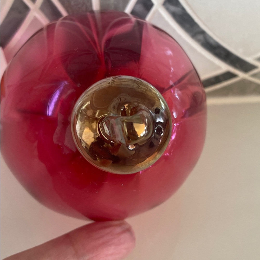 Hand blown glass ornament - Picture 3 of 4